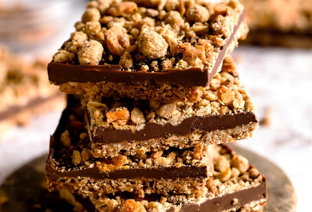 Butterfinger Oat Bars