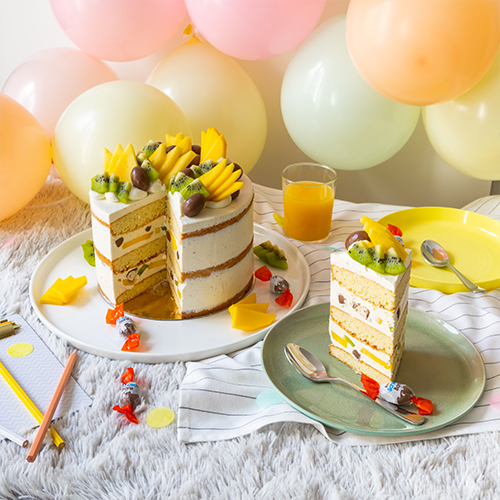 LAYER CAKE EXOTIQUE AUX KINDER SCHOKO-BONS LAYER CAKE EXOTIQUE AUX KINDER SCHOKO-BONS