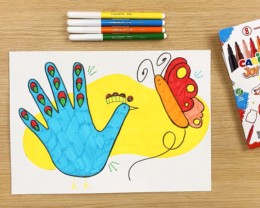 Piume di pavone e ali di farfalla