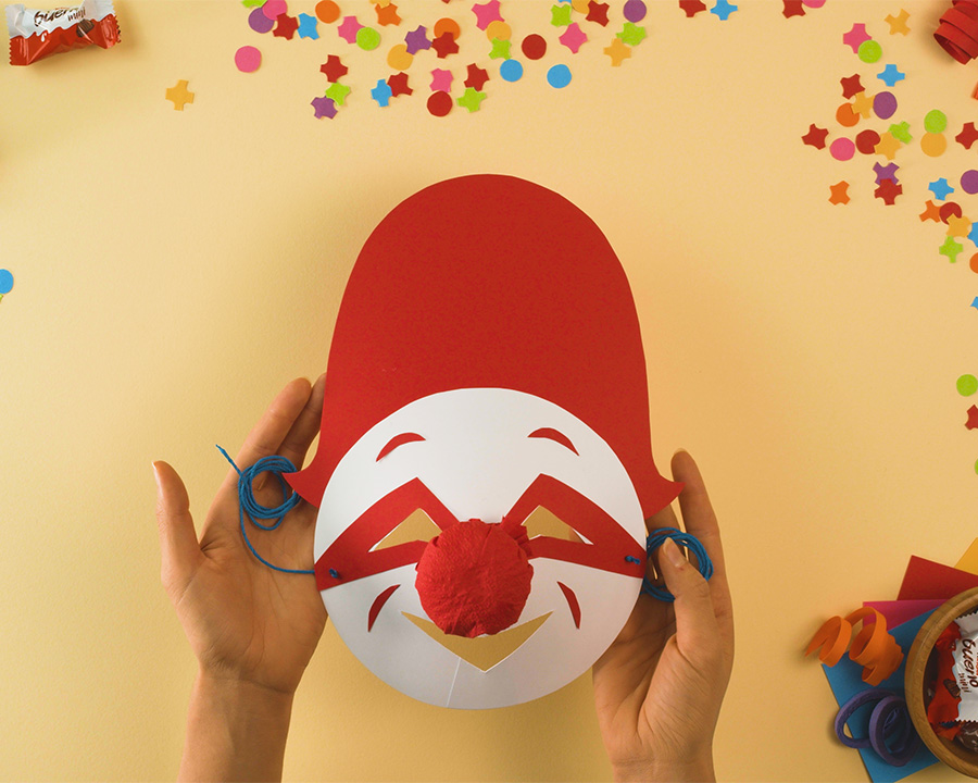 Costruisci la maschera di Burlamacco